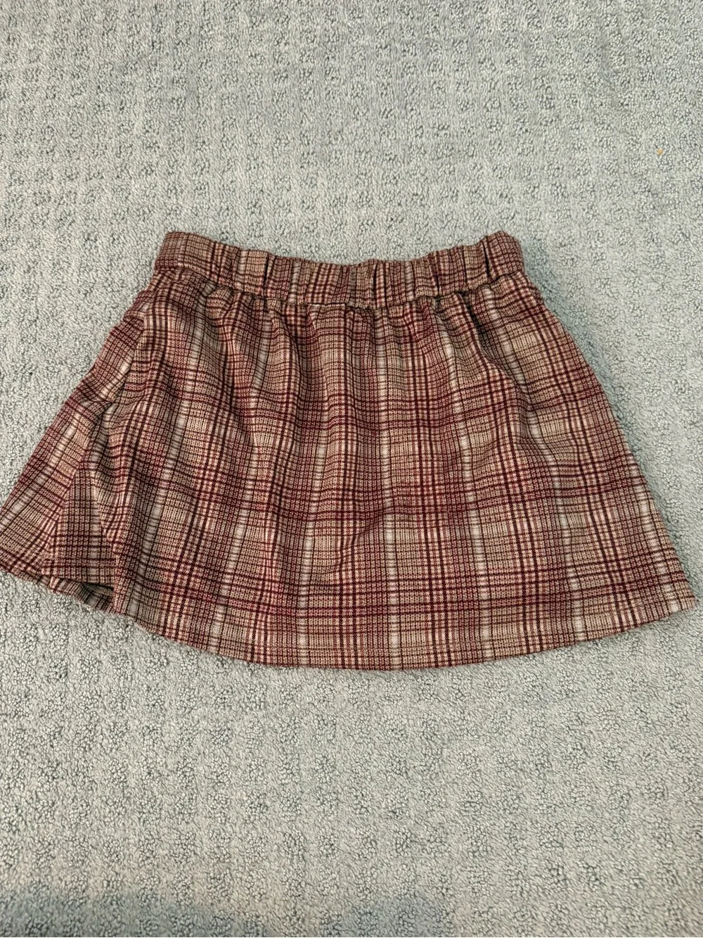 Plaid Pleated Mini Skirt in Burgundy and Cream